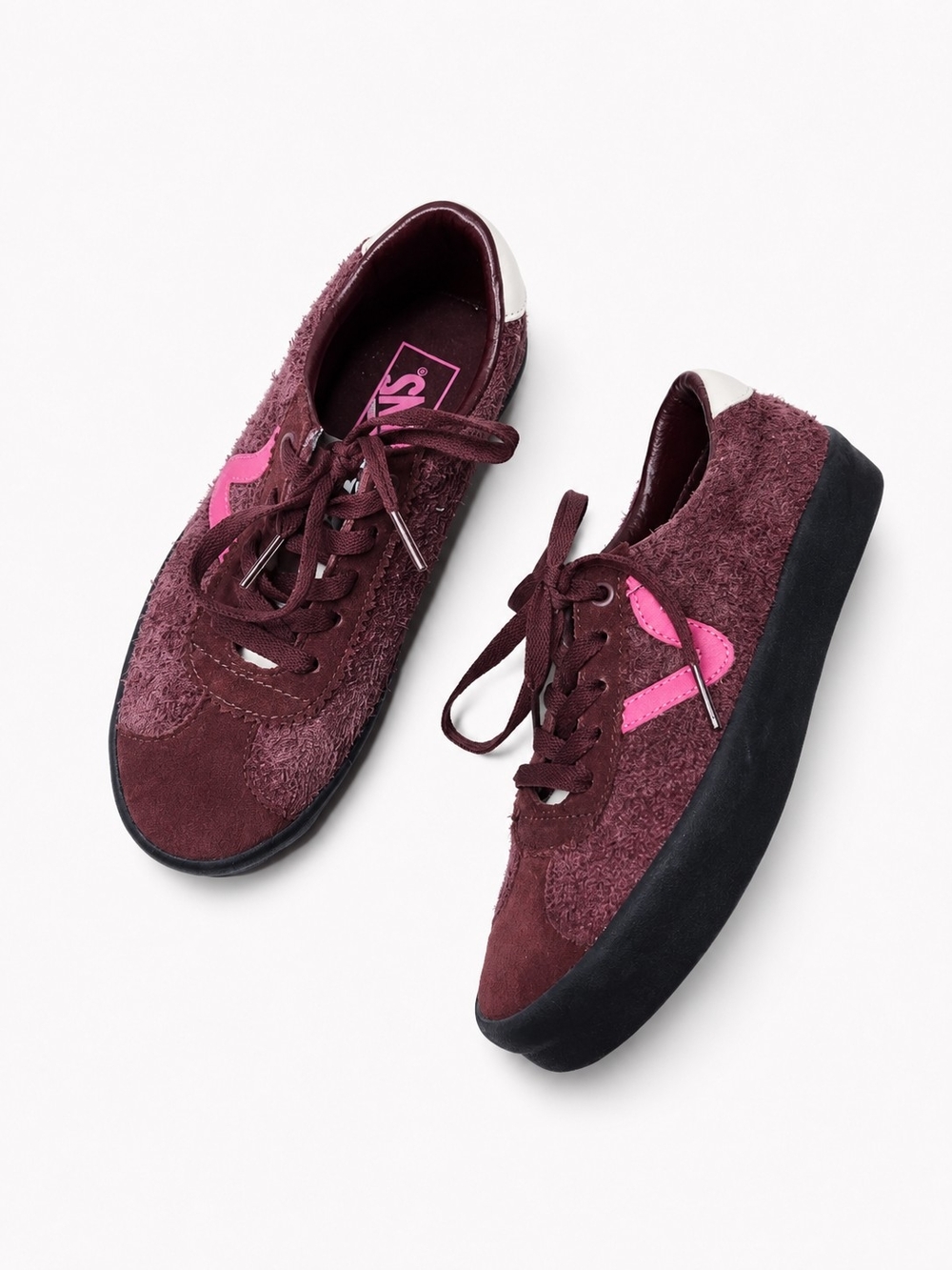 NEW Vans Old Skool Women's Size 6 Burgundy Suede Sneakers with Pink Accent